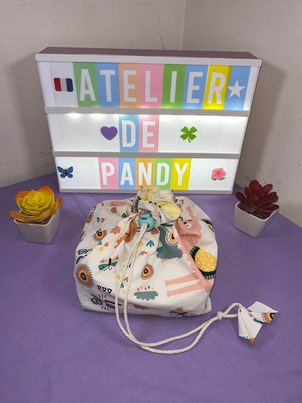 Distributeur de lingette et ses 8 lingettes lavables